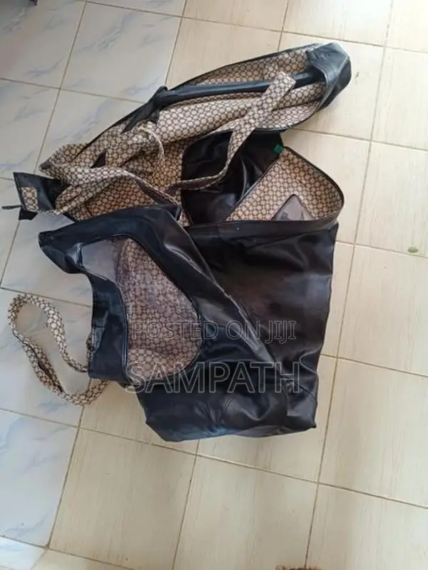 Bajaj RE ටෙන්ට් රෙද්ද 2026