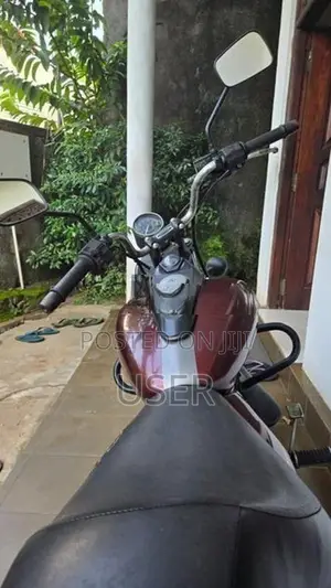 Bajaj Avenger Street 150 2017