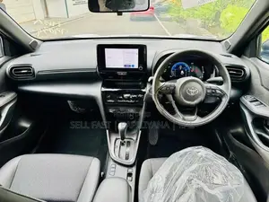 Toyota Yaris Cross Z Premium 4WAY B/New 2025