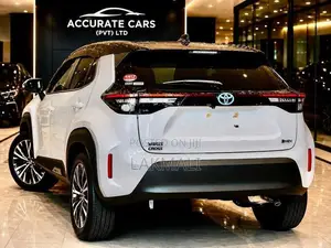 Toyota Yaris Cross Z Two-Tone 4 WAY 2023