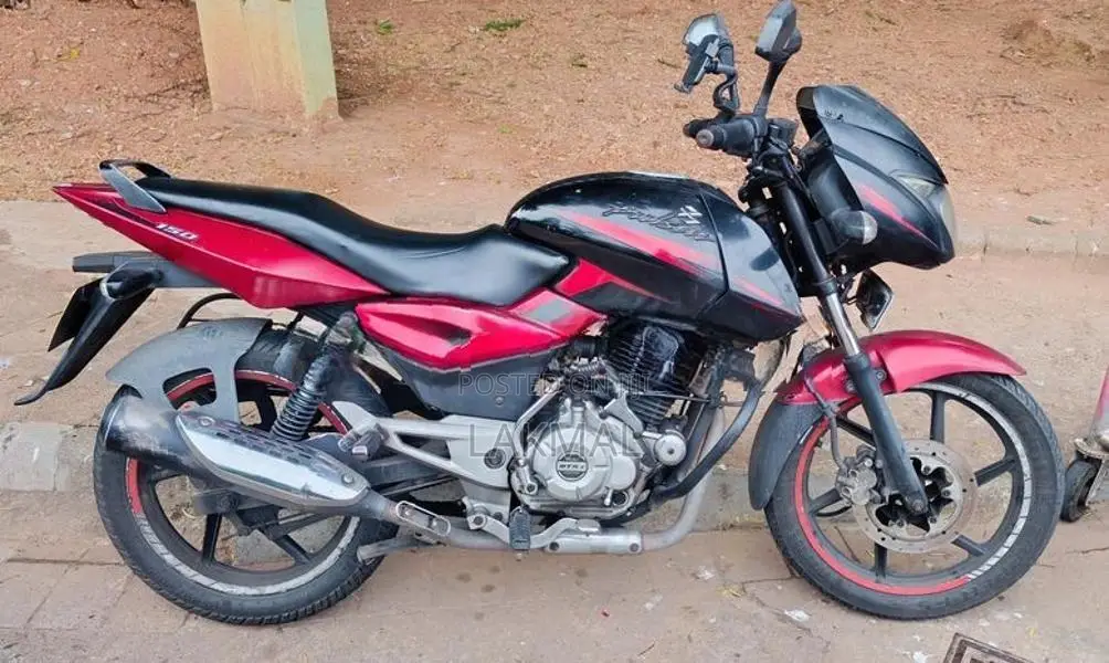 Bajaj Pulsar 150 standard 2015