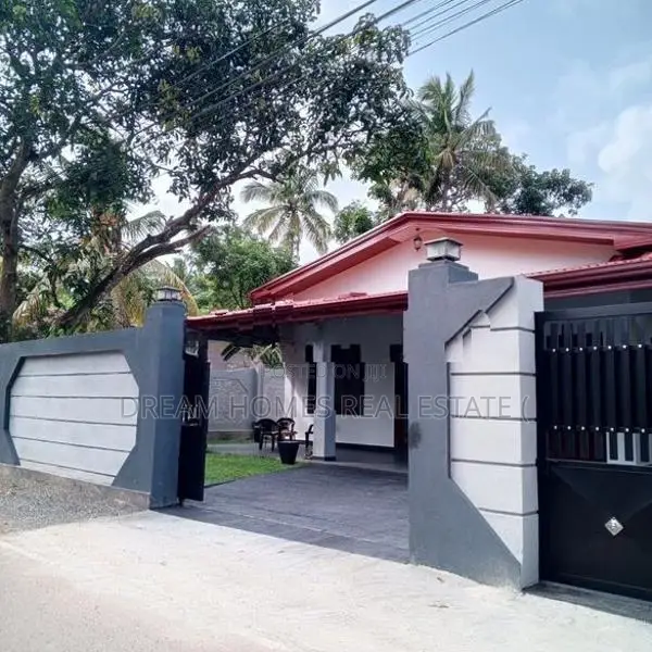 Brand New Modern Single-Storey House for Sale – Ja-Ela
