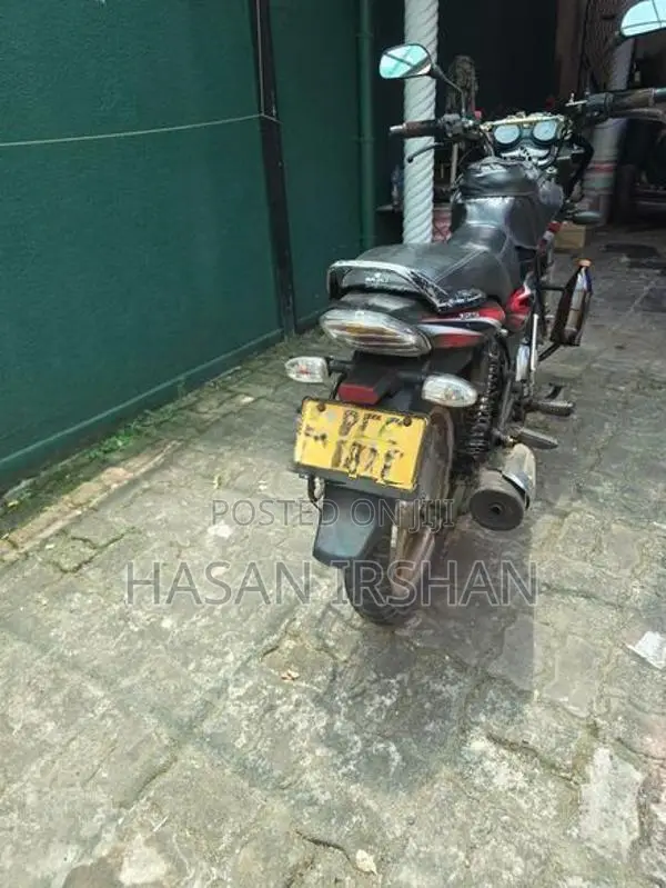 Bajaj Discover 125 2017