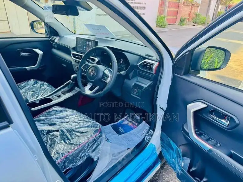 Toyota Raize Z Hybrid Apple Car P 2026
