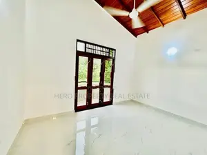 HAS208 - Luxurious Modern House for Sale in Piliyandala