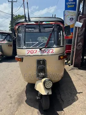 Bajaj RE 2001