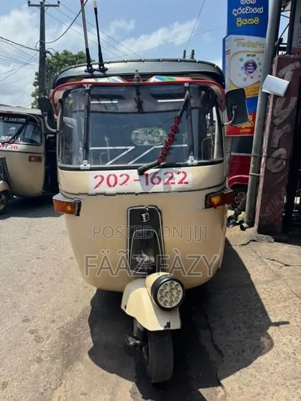 Bajaj RE 2001