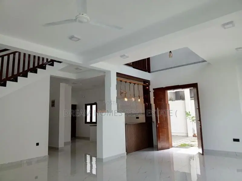 Luxury Residence with Panoramic Colombo Skyline Views for Sale Kandana