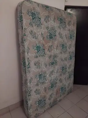 Double / Queen Bed with Mattress