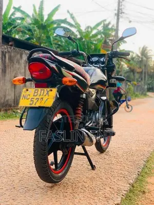 Bajaj Platina 100 ES 2016