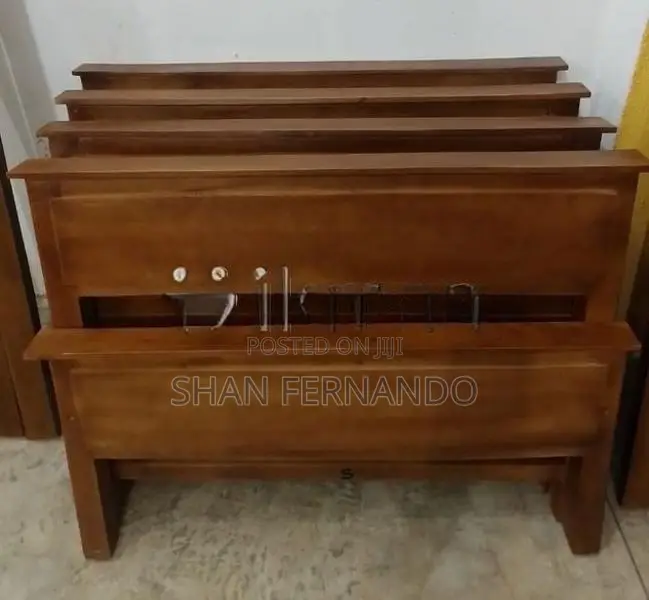 Aktoniya Single Box Bed 6*3 (72*36) With Mattress