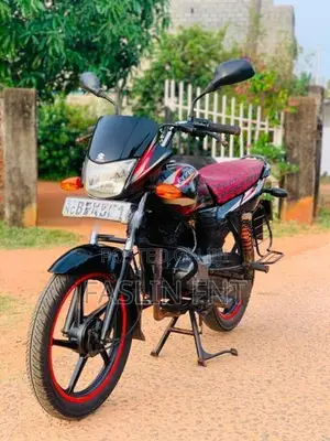 Bajaj Platina 100 ES 2016