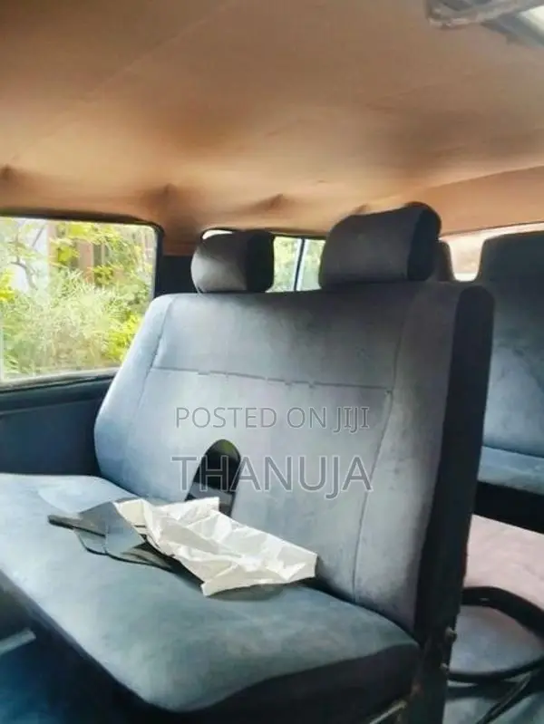Nissan Vanette 1986