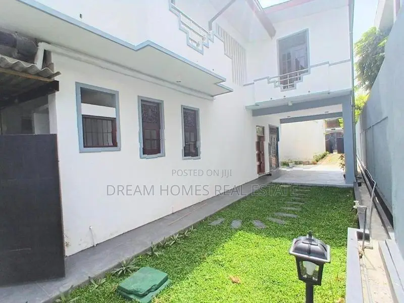 Maharagama Town 2 Story House for Rent