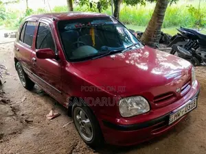 Nissan March 2000