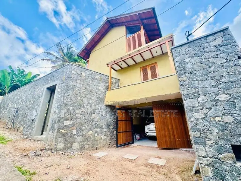 Award-Winning Architect Designed Luxury Home for Sale – Nugegoda