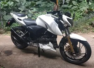 TVS Apache RTR 200 2017