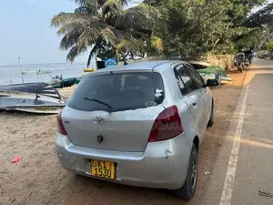 Toyota Vitz 2007