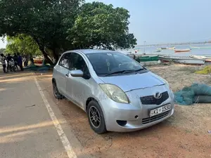 Toyota Vitz 2007