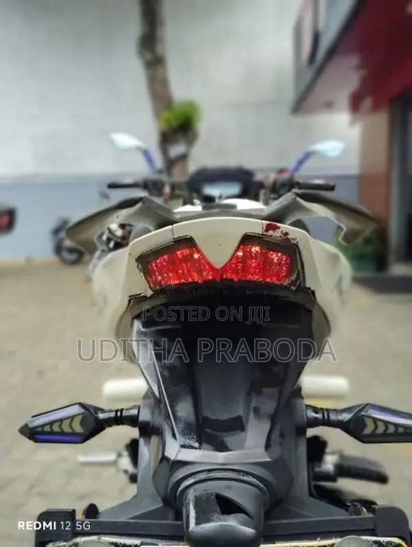 TVS Apache RTR trim 2016