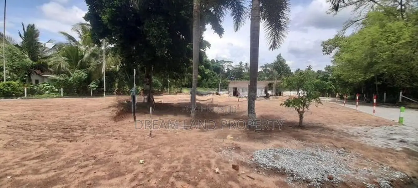 Land for Sale in Colombo Road Kurunegala.Pothuhera