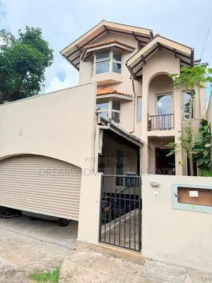 Spacious Two-Storey House for Rent – Akuregoda, Pelawatte, Battaramull