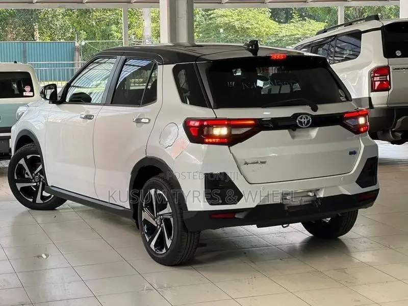 Toyota Raize Z Hybrid BLIND SPOT 2026