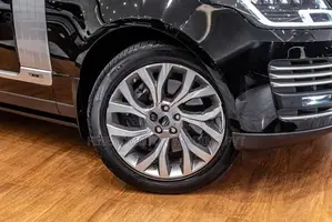 Land Rover Range Vogue LWB Comfort + 2019