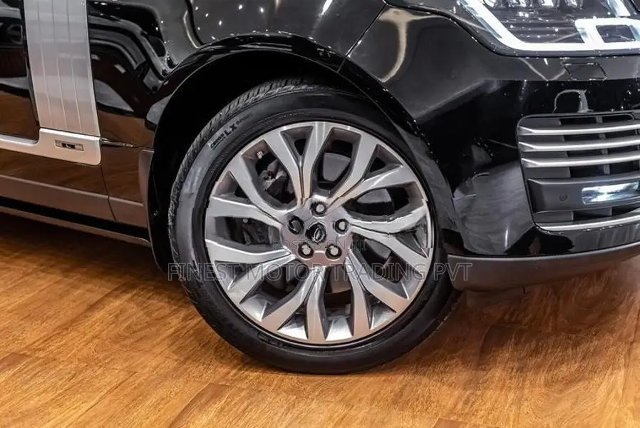 Land Rover Range Vogue LWB Comfort + 2019