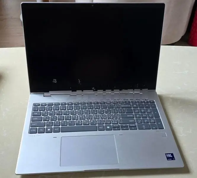 17" i7 Ultra 2Tb win 11pro