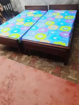 Single Bed with Mattress 6×3