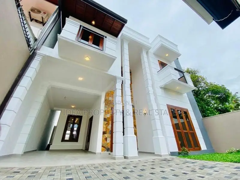 (HRS-541) Spacious Brand New Luxury House for Sale in Borlesgamuwa
