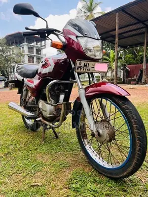 Bajaj CT100 2005