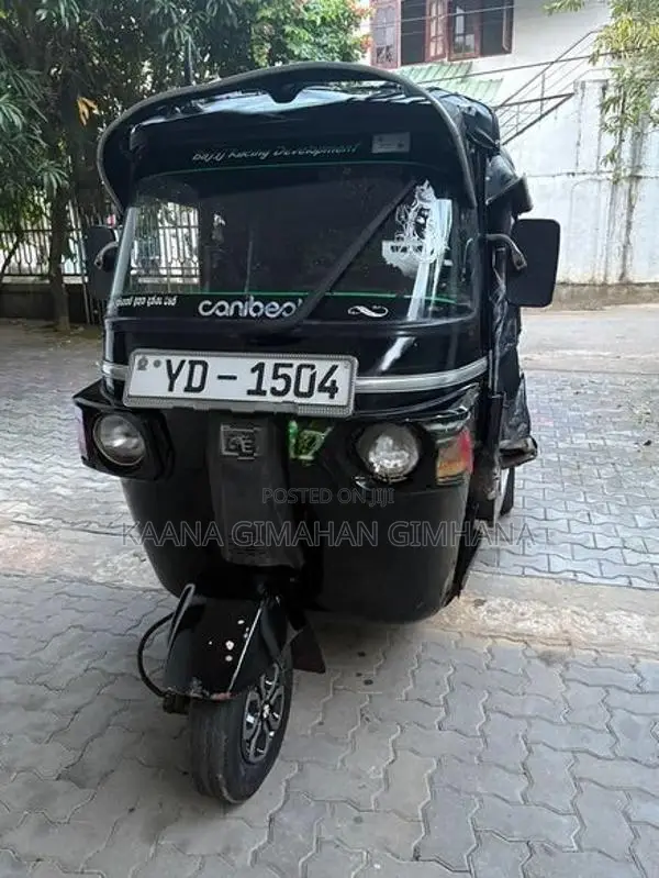 Bajaj RE 4 Stroke 2010