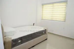 Luxury Fully Furnished 2BR Apartment for Rent at Canterbury Golf Resor