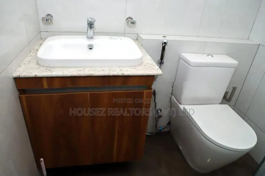 Luxury Fully Furnished 2BR Apartment for Rent at Canterbury Golf Resor
