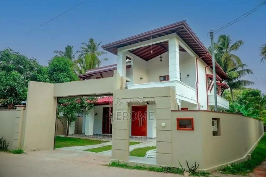 Luxury House for Sale in Ja-Ela