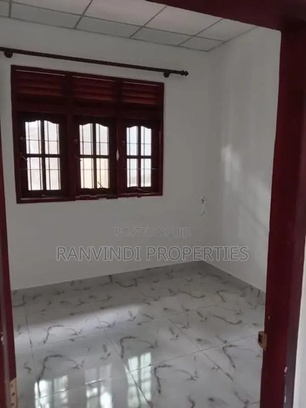 අංගසම්පූර්ණ නිවසක් විකිණීමට ඇත ගෝනහේන
