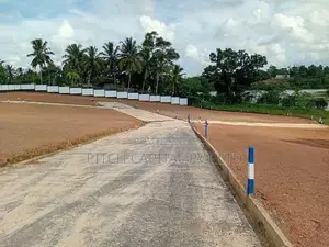 Bandaragama - Uyanwatta Lake Font Beautiful Land for Sale