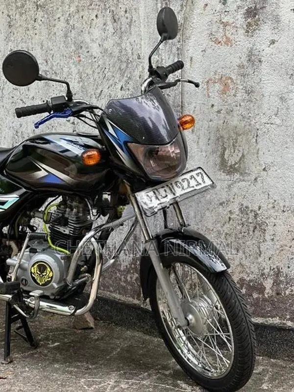 Bajaj CT100 2018