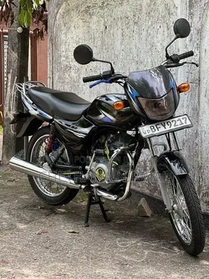 Bajaj CT100 2018