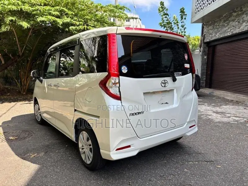 Toyota Roomy G GRADE 2024