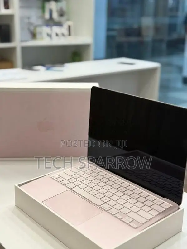 MacBook Neo Used 8/256GB