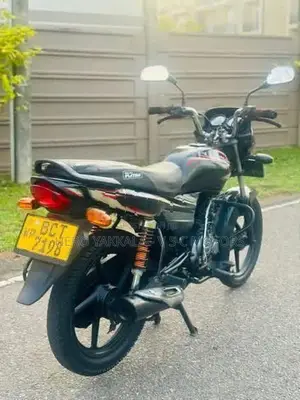 Bajaj Platina 100 2015