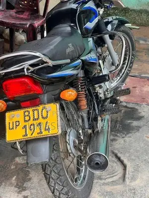 Bajaj CT100 2016