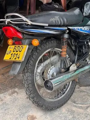 Bajaj CT100 2016