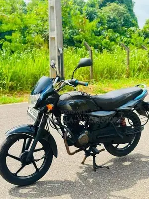 Bajaj Platina 125 2012