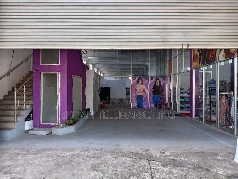 Commercial Three-Story Building for Rent in Kesbewa