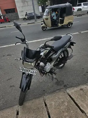 Bajaj Platina 2018