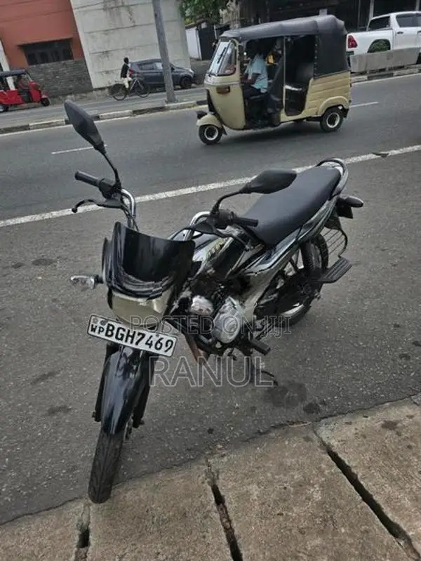 Bajaj Platina 2018
